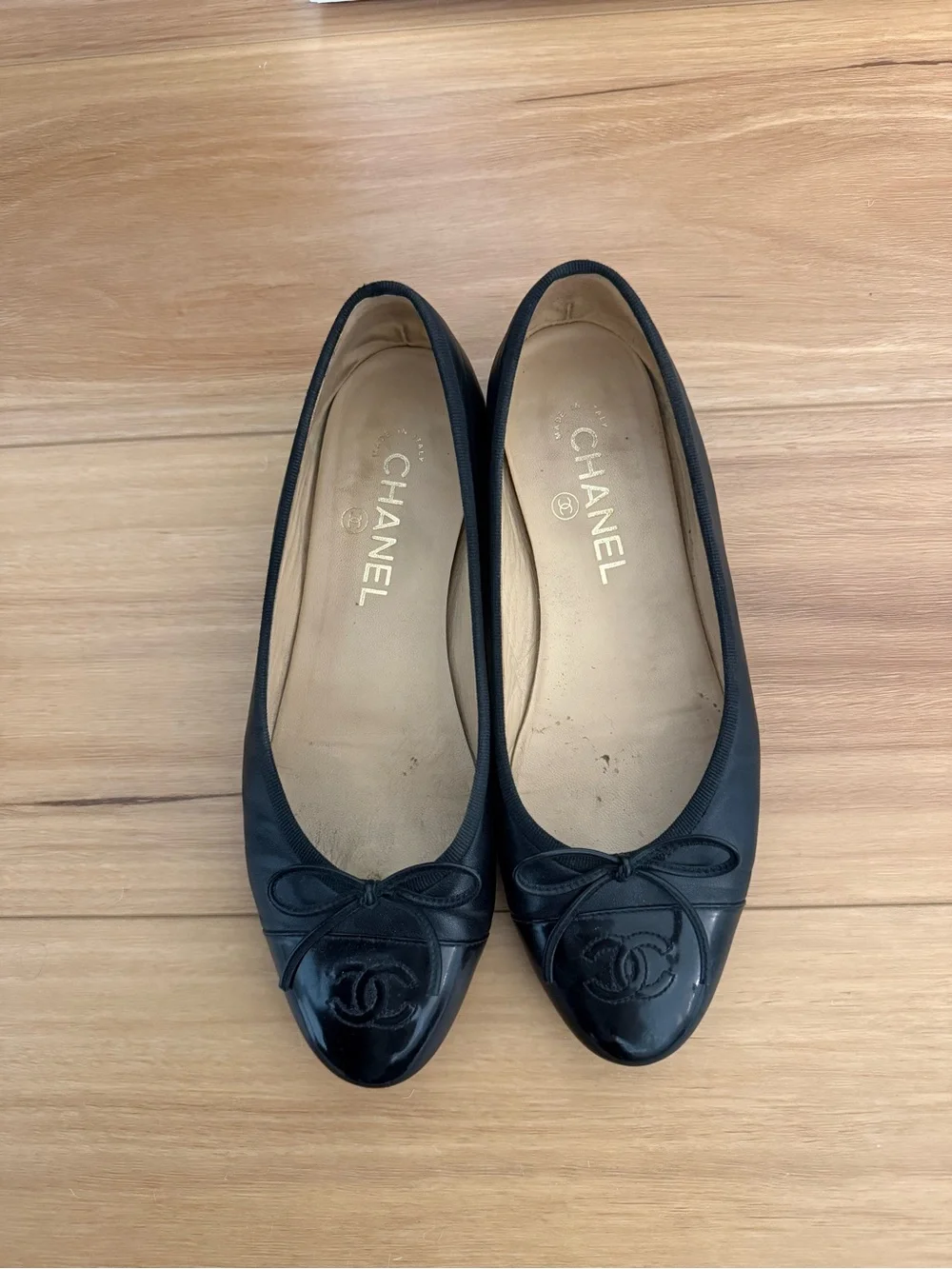 CHANEL Black Leather and Patent Toe Ballet Flats
